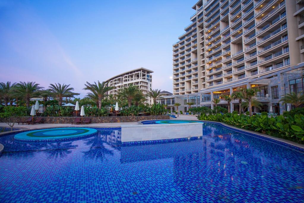 Aloha Oceanfront Suite Resort Lingshui  Esterno foto