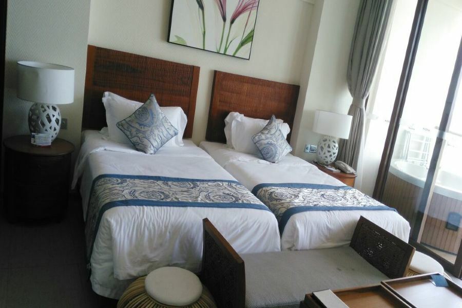 Aloha Oceanfront Suite Resort Lingshui  Esterno foto